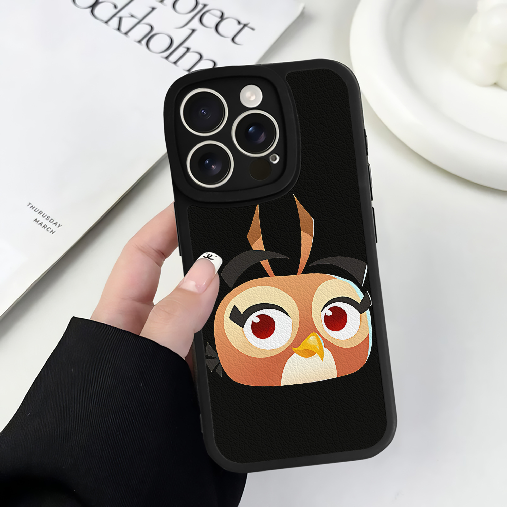（画像用） Angry Birds アングリーバード 【iPhone 16シリーズ対応】シリコンスマホケース（レザー調） 材質：シリコン